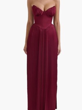 NWT House of CB Marcella Dress
